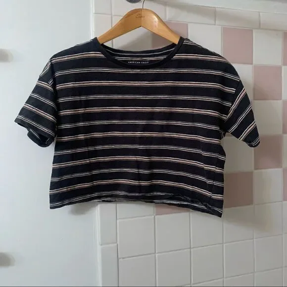 Women’s Tops Bundle - Picture 3 of 9